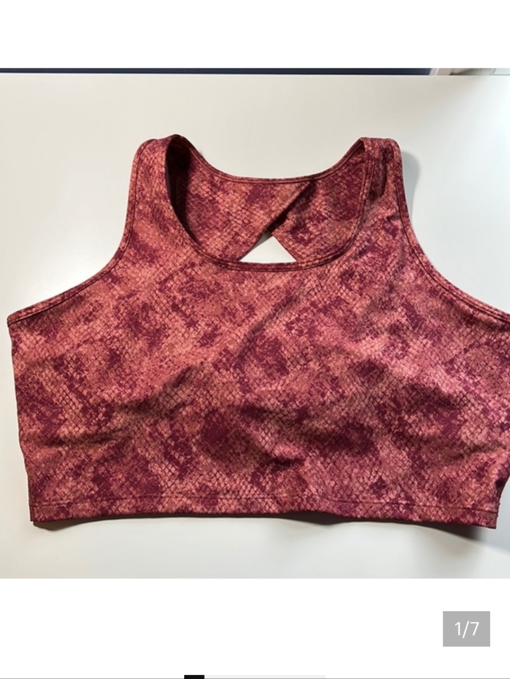 GapFit Blackout Technology Impact Longline Cut-Out Back Sports Bra Red Rust XL.